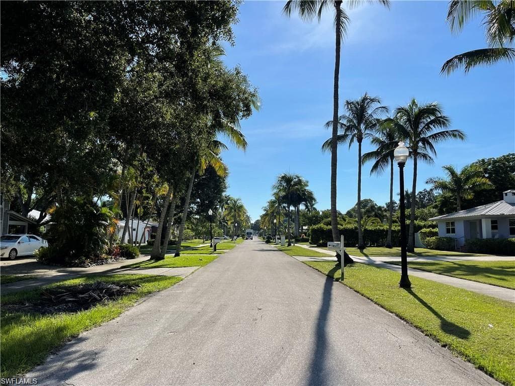 1223 Coconut DR, FORT MYERS FL 33901-5