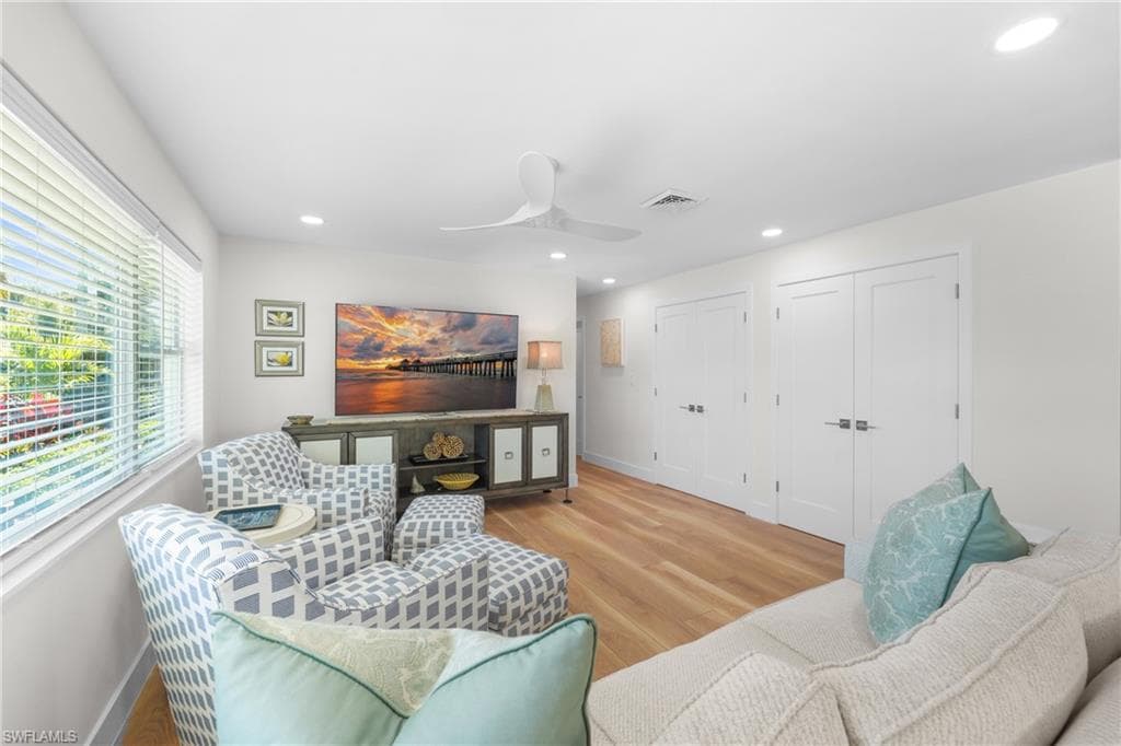 2855 10th ST N, NAPLES FL 34103-8