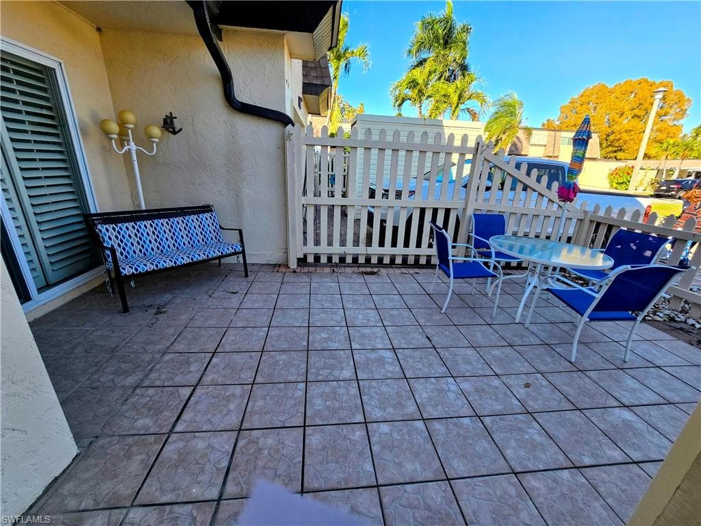 5773 Bass CIR, FORT MYERS FL 33919-42