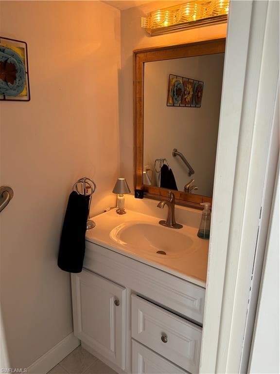 5773 Bass CIR, FORT MYERS FL 33919-10