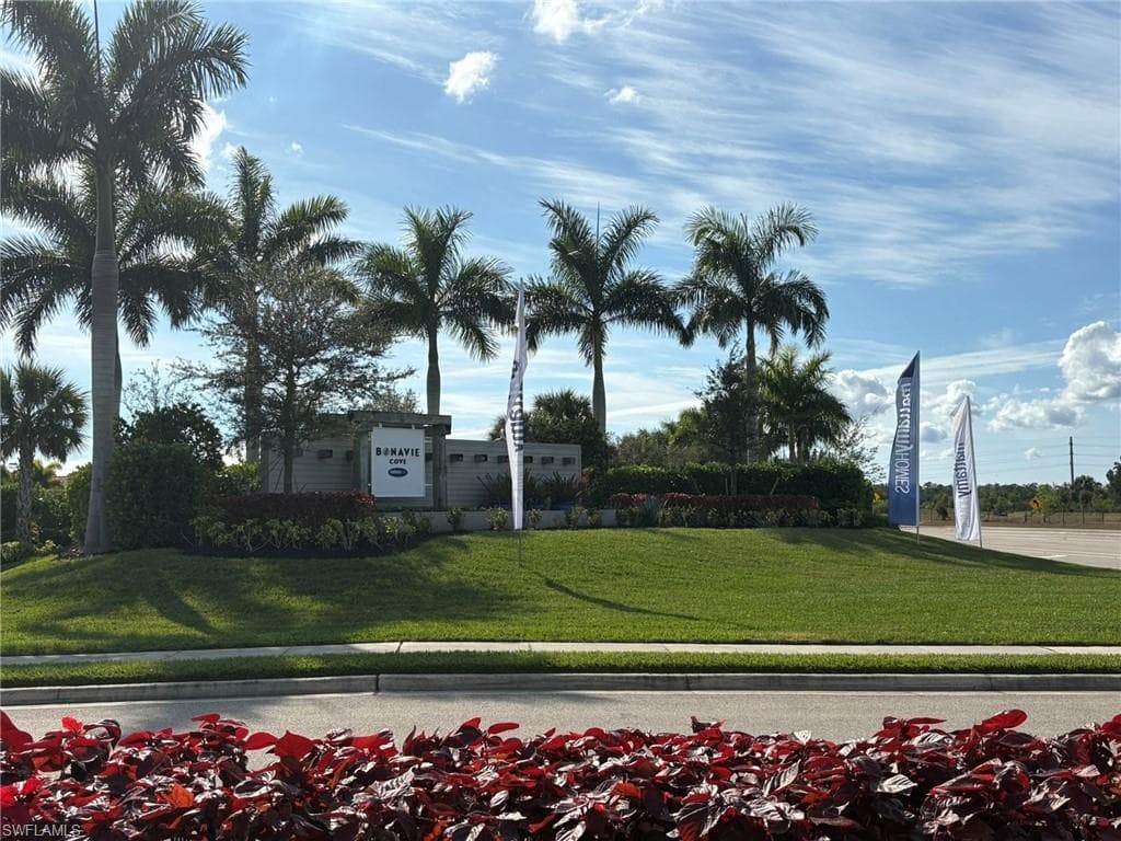 10287 Bonavie Cove DR, FORT MYERS FL 33966-26