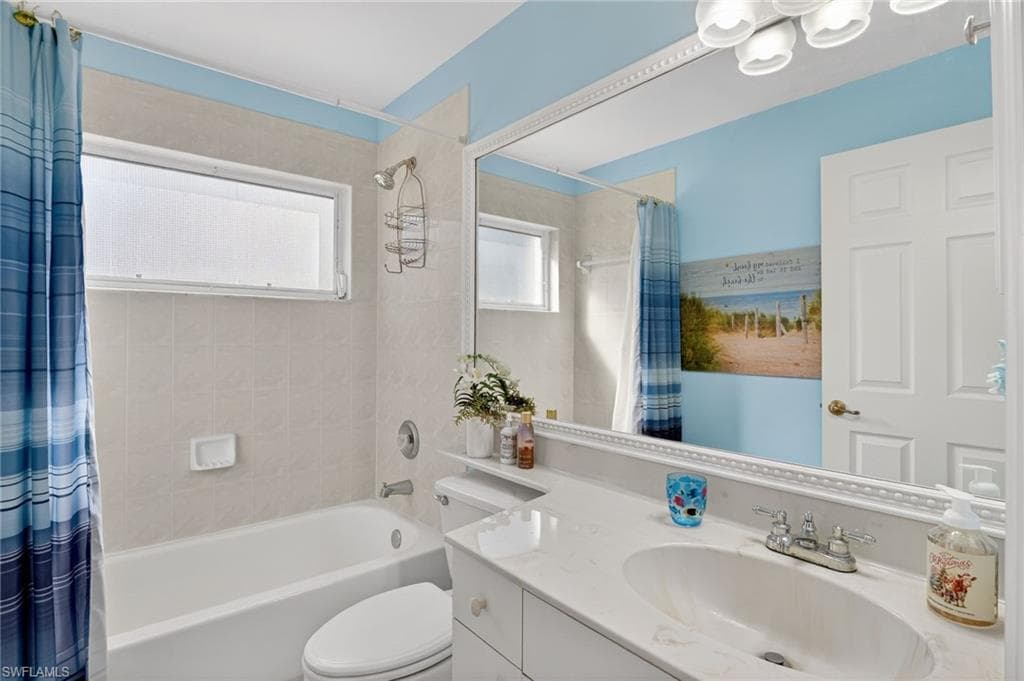 22818 Snaptail CT, ESTERO FL 33928-5