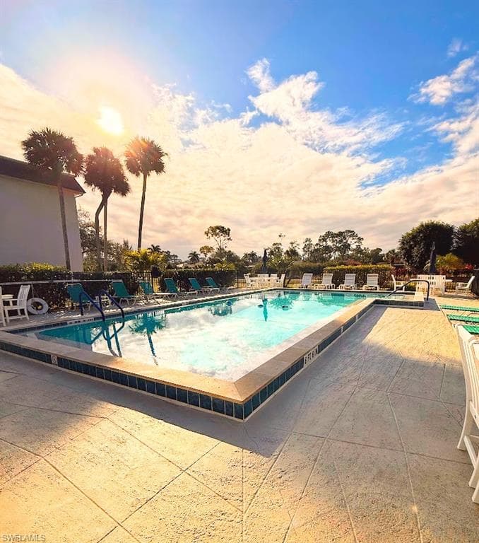 5683 Rattlesnake Hammock RD # 202, NAPLES FL 34113-22