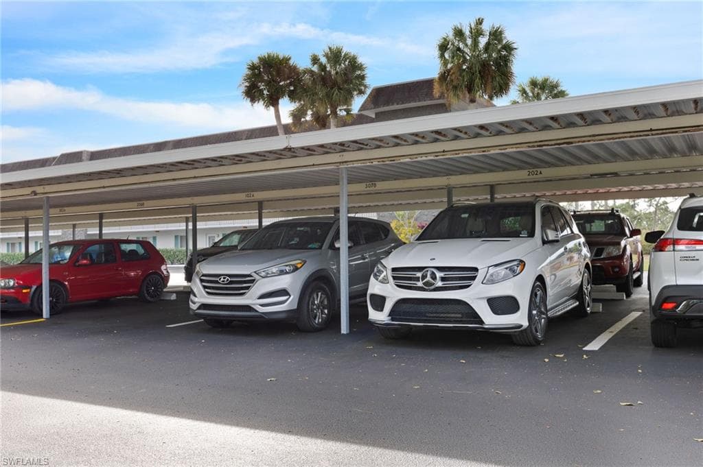 5683 Rattlesnake Hammock RD # 202, NAPLES FL 34113-25