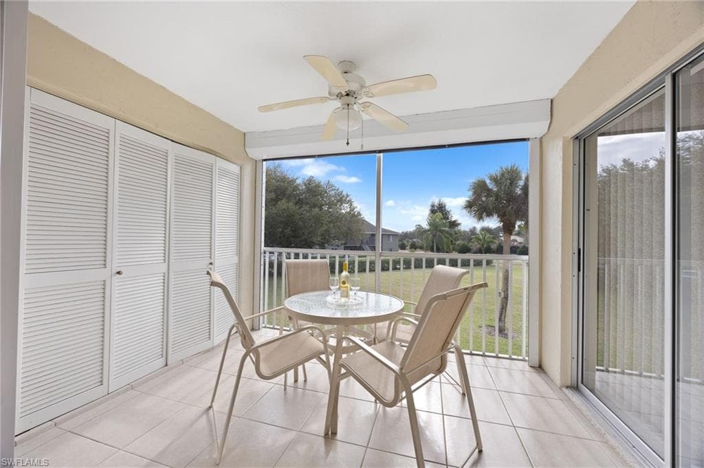 5683 Rattlesnake Hammock RD # 202, NAPLES FL 34113-8