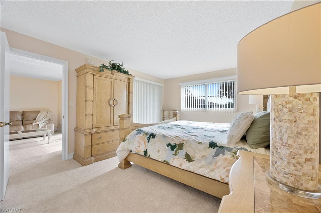 5683 Rattlesnake Hammock RD # 202, NAPLES FL 34113-13