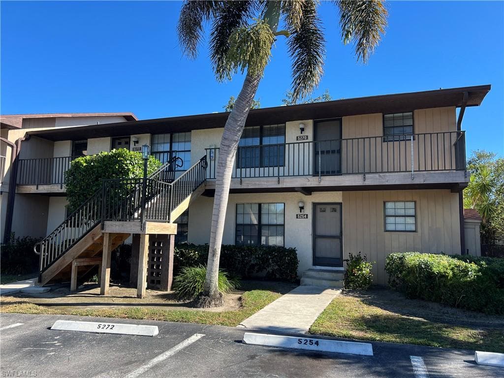 5270 Treetops DR J201-5