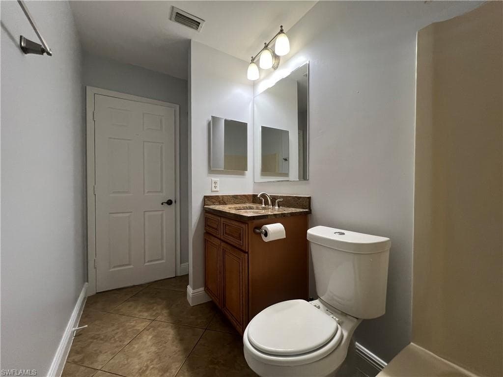 5270 Treetops DR J201-8