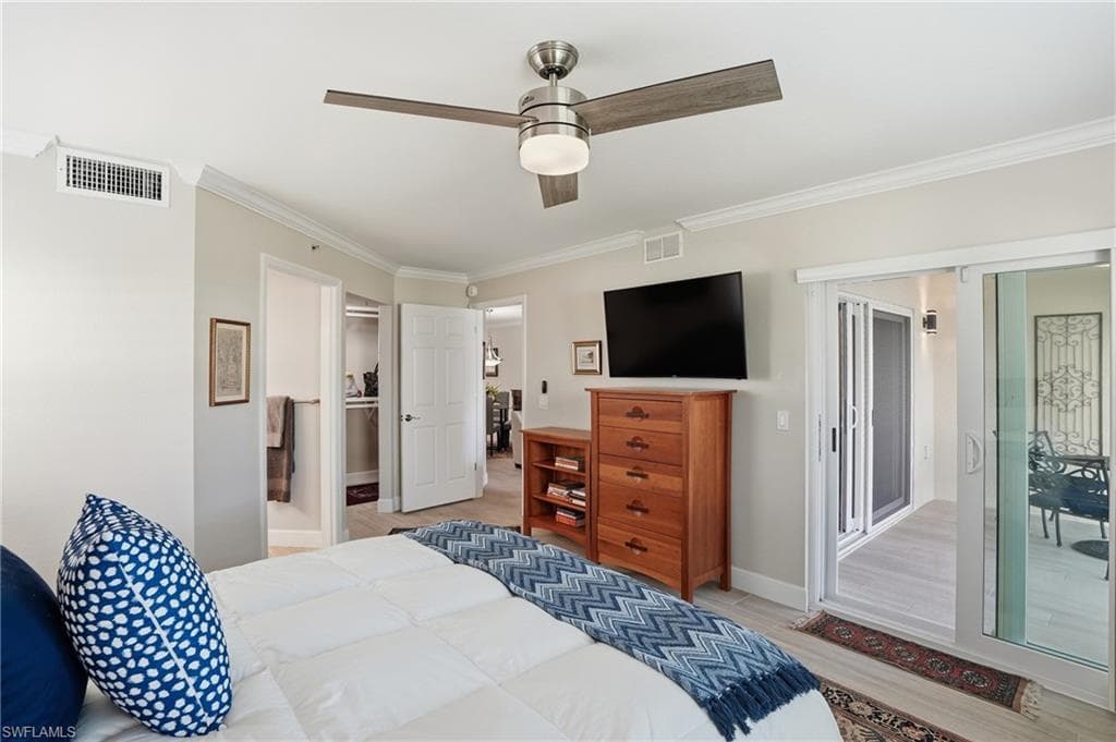 4945 Cougar CT S # 4, NAPLES FL 34109-19