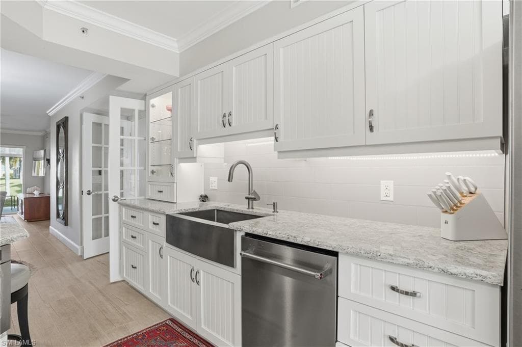 4945 Cougar CT S # 4, NAPLES FL 34109-14