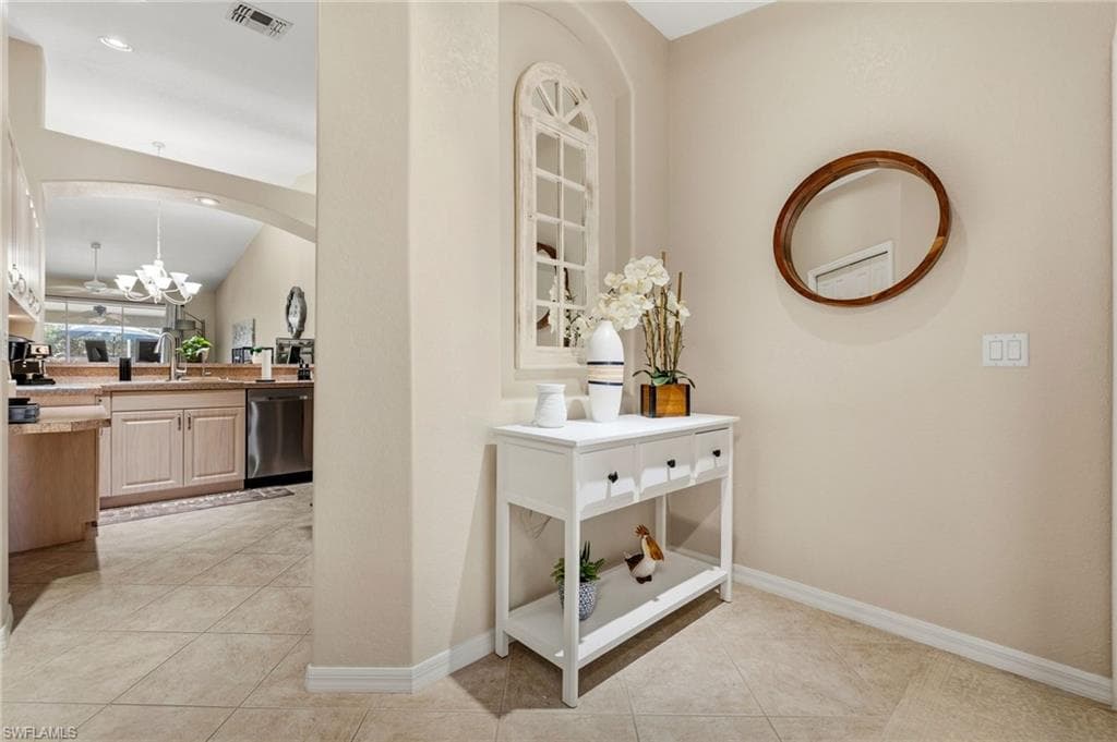 6242 Mandalay CIR # 55, NAPLES FL 34112-1