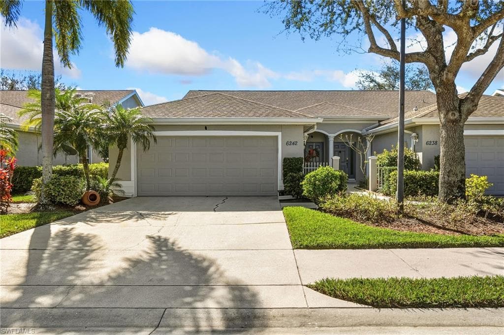 6242 Mandalay CIR # 55, NAPLES FL 34112-19
