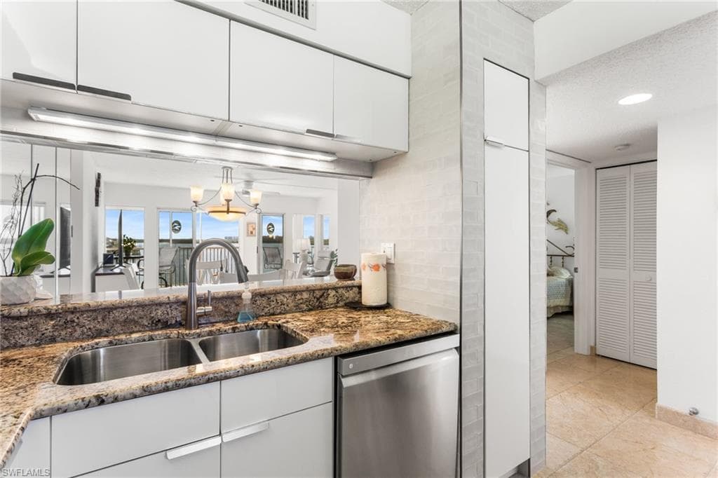 4895 Bonita Beach RD # 302, BONITA SPRINGS FL 34134-8