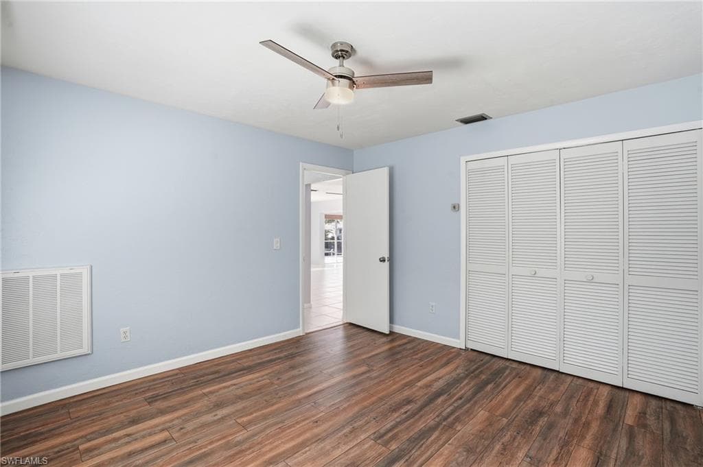 5964 Baker CT, FORT MYERS FL 33919-30