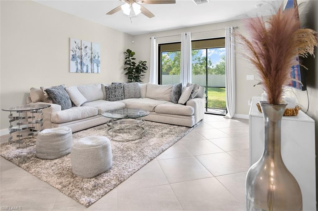 14195 Pine Lodge LN, FORT MYERS FL 33913-2