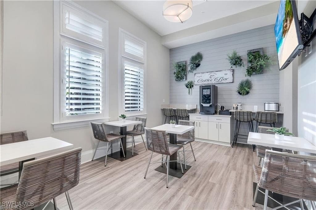 14195 Pine Lodge LN, FORT MYERS FL 33913-31