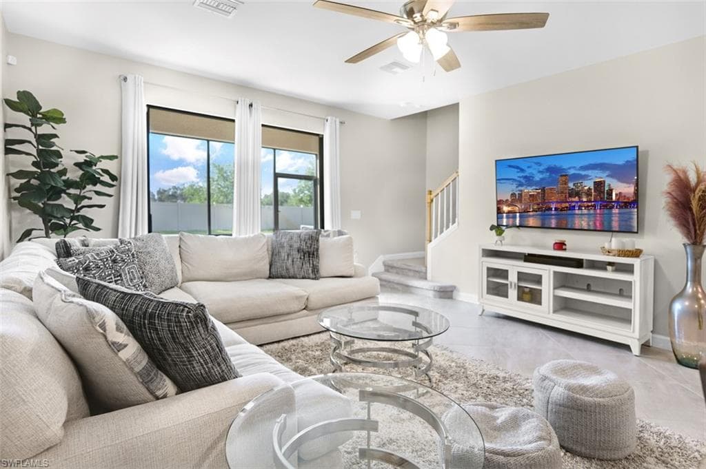 14195 Pine Lodge LN, FORT MYERS FL 33913-9