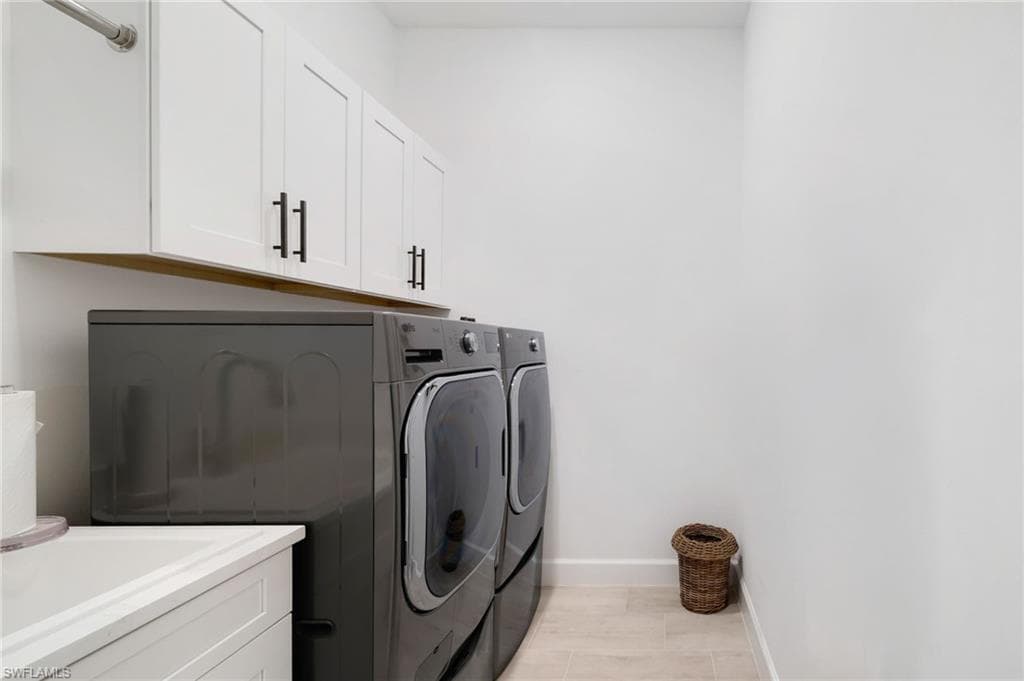 18540 Wildblue BLVD, FORT MYERS FL 33913-28