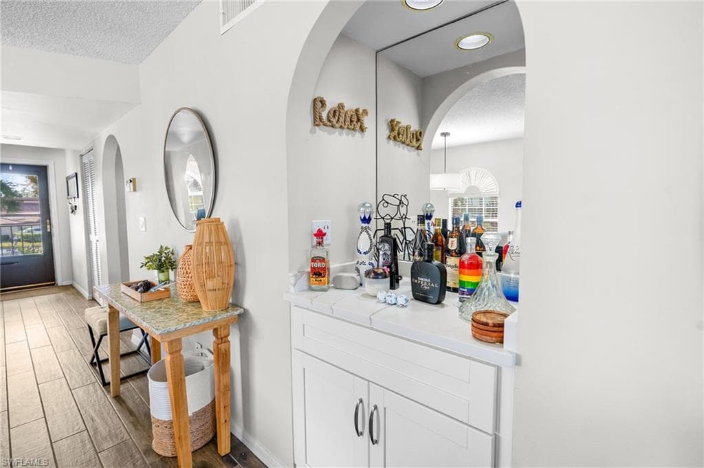 601 Augusta BLVD # 10, NAPLES FL 34113-16