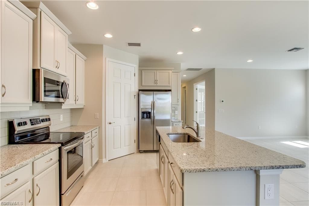 15230 Torino LN, FORT MYERS FL 33908-1