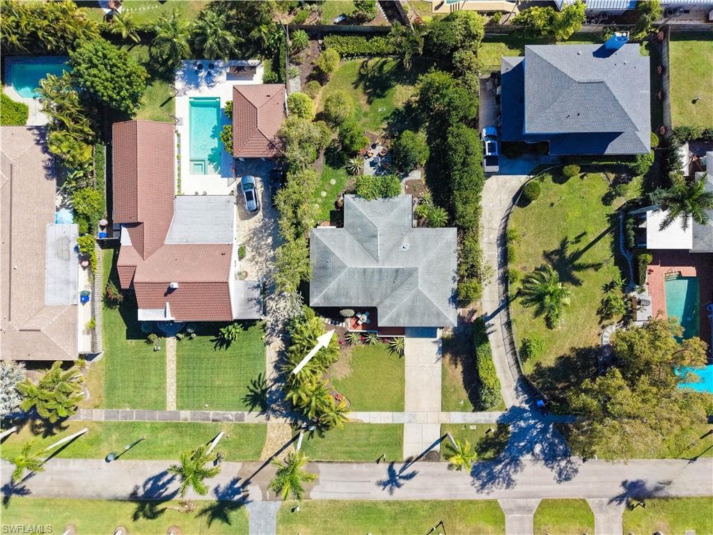 3325 AVOCADO DR, FORT MYERS FL 33901-33