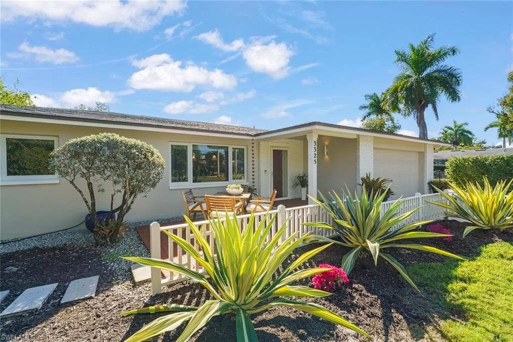 3325 AVOCADO DR, FORT MYERS FL 33901-37