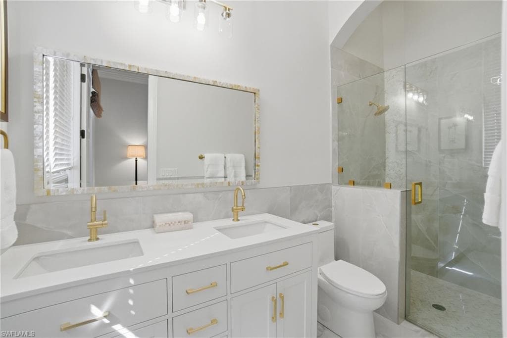 27585 River Reach DR, BONITA SPRINGS FL 34134-36