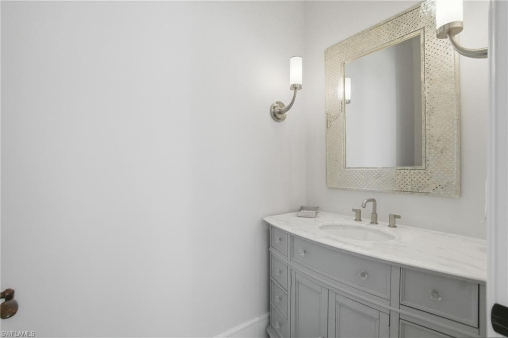 27585 River Reach DR, BONITA SPRINGS FL 34134-38