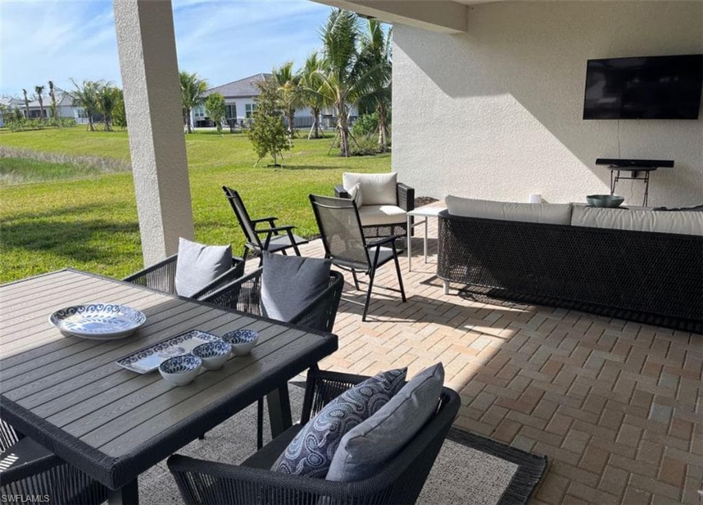 12181 Eucalyptus WAY, NAPLES FL 34120-12