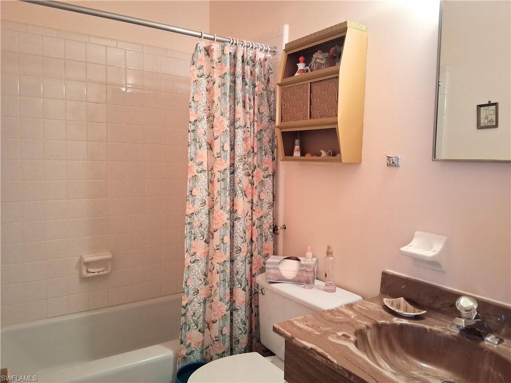 2 Tangelo CT, LEHIGH ACRES FL 33936-7