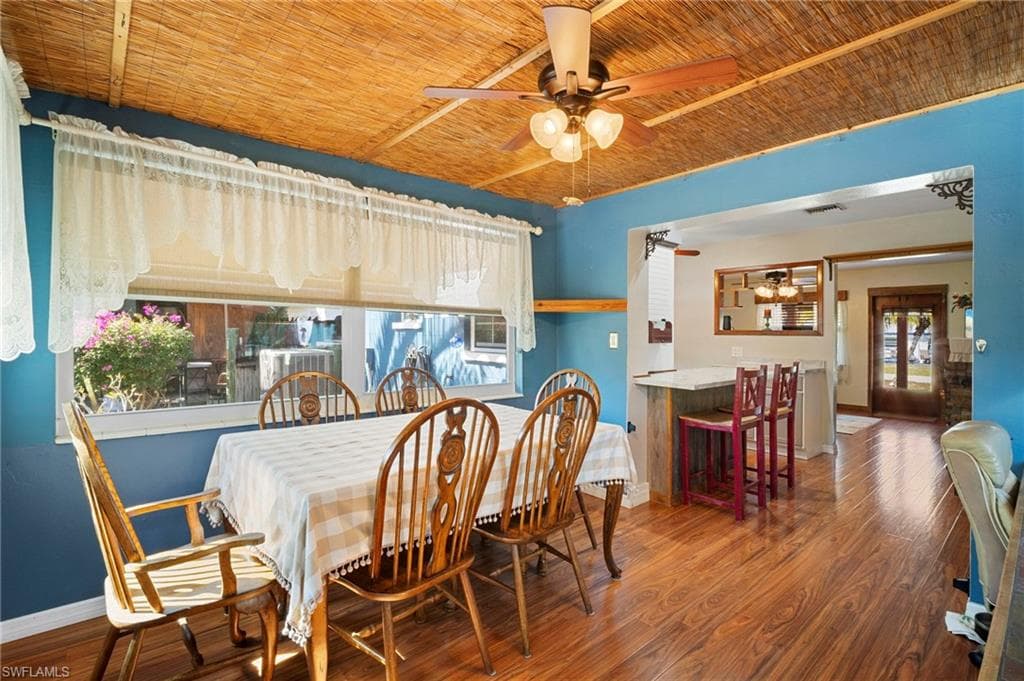 2114 E Gardenia CIR, NORTH FORT MYERS FL 33917-19