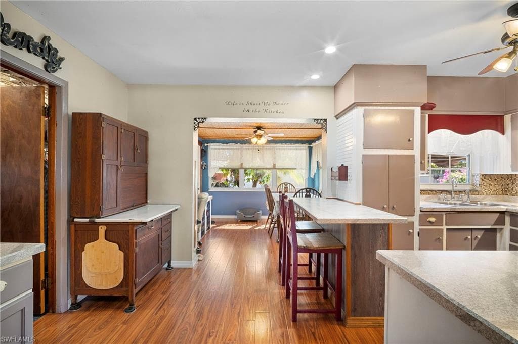 2114 E Gardenia CIR, NORTH FORT MYERS FL 33917-8