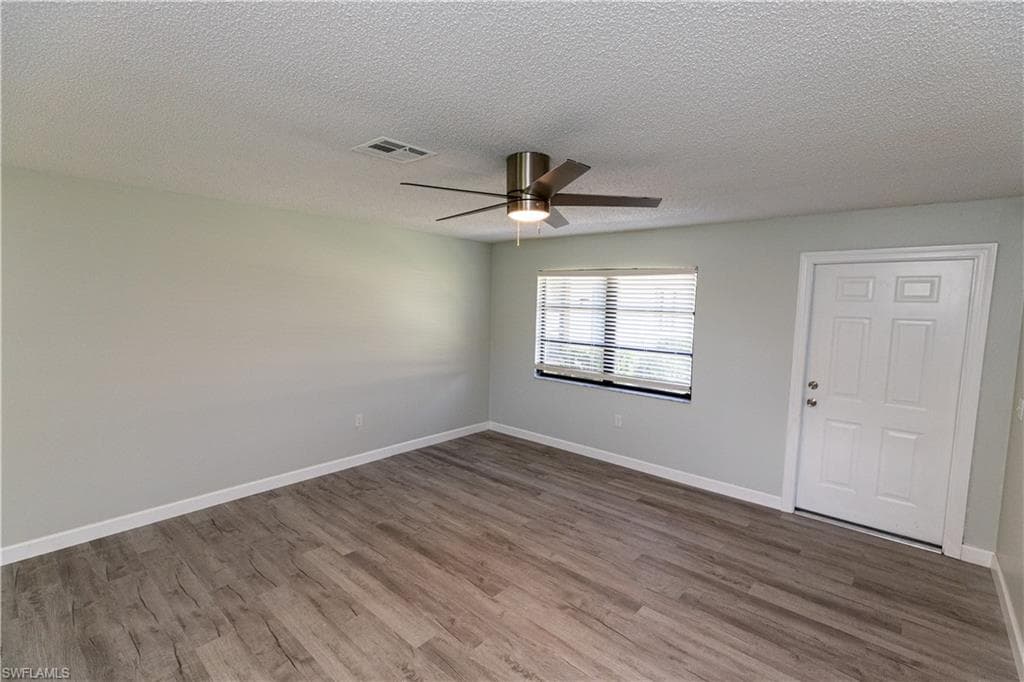 1104 SE 8th ST 7-4