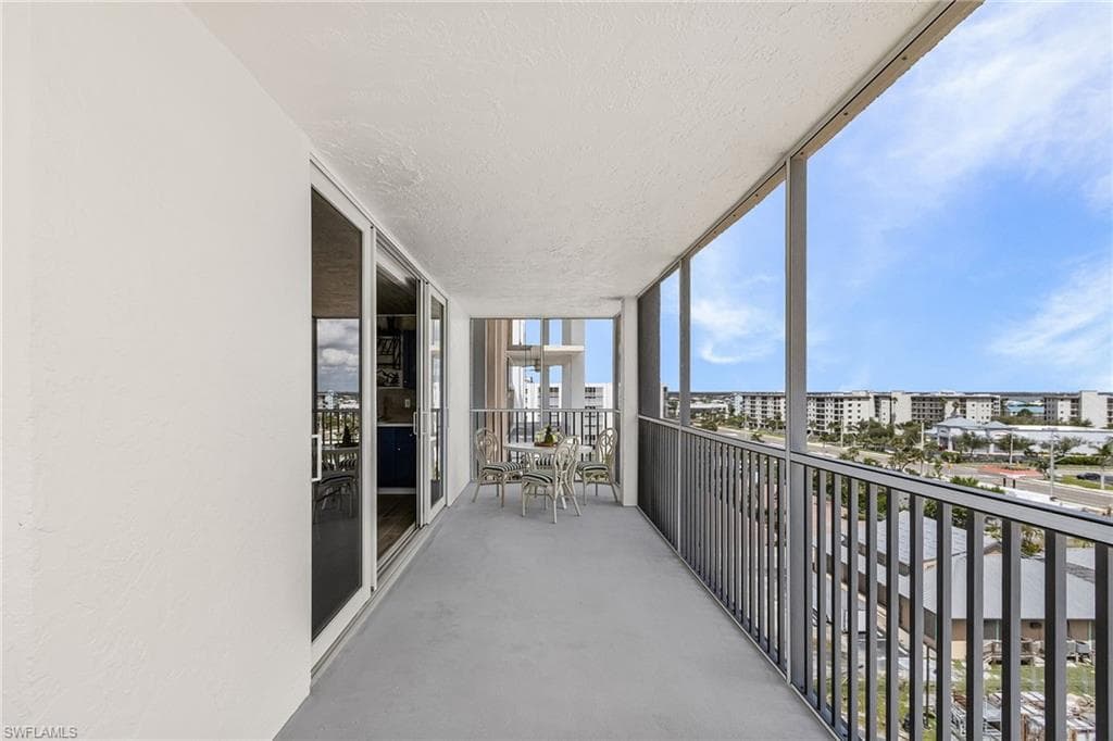 7146 Estero BLVD 816-26
