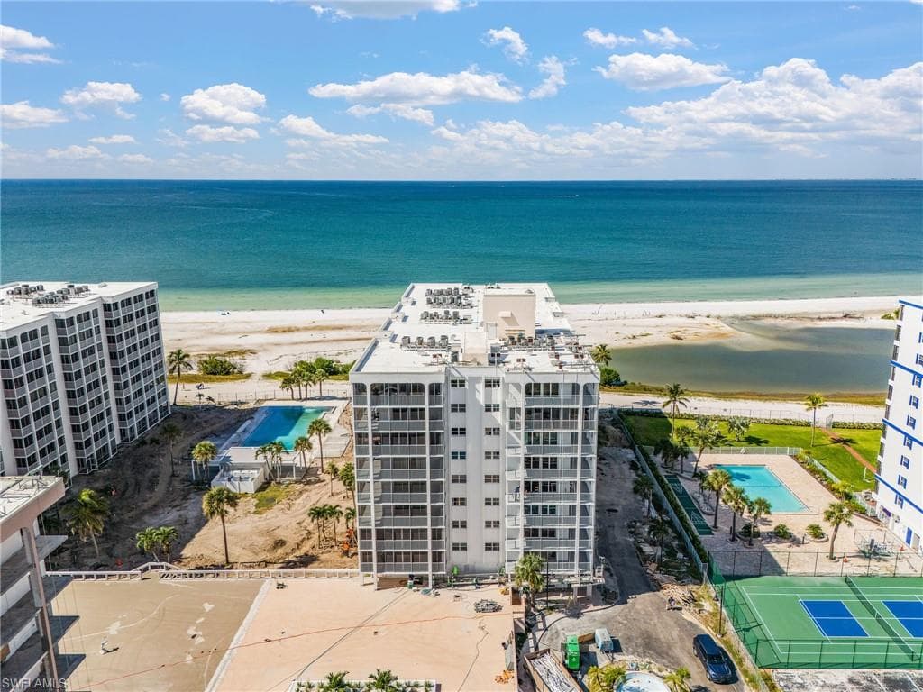 7146 Estero BLVD 816-30