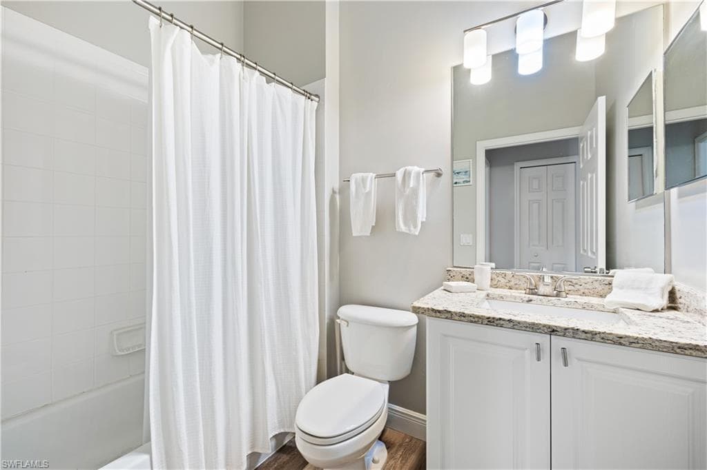 5455 Worthington LN # 202, NAPLES FL 34110-11