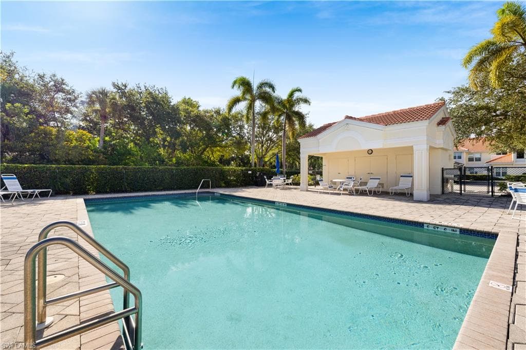 5455 Worthington LN # 202, NAPLES FL 34110-21