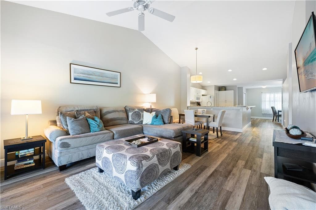 5455 Worthington LN # 202, NAPLES FL 34110-9