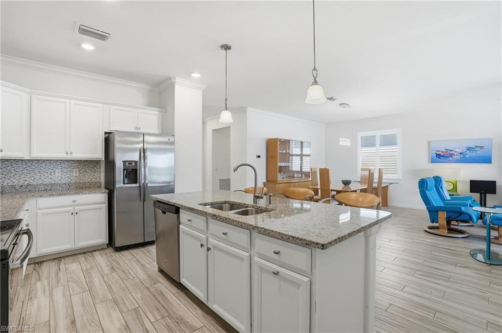 9551 Albero CT, FORT MYERS FL 33908-10