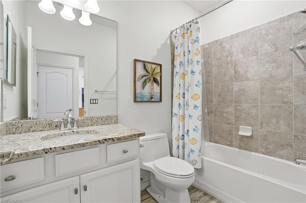 9551 Albero CT, FORT MYERS FL 33908-18