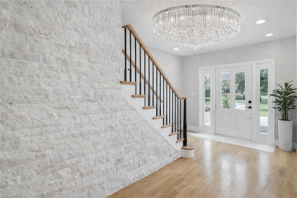 7395 Stonegate DR, NAPLES FL 34109-19