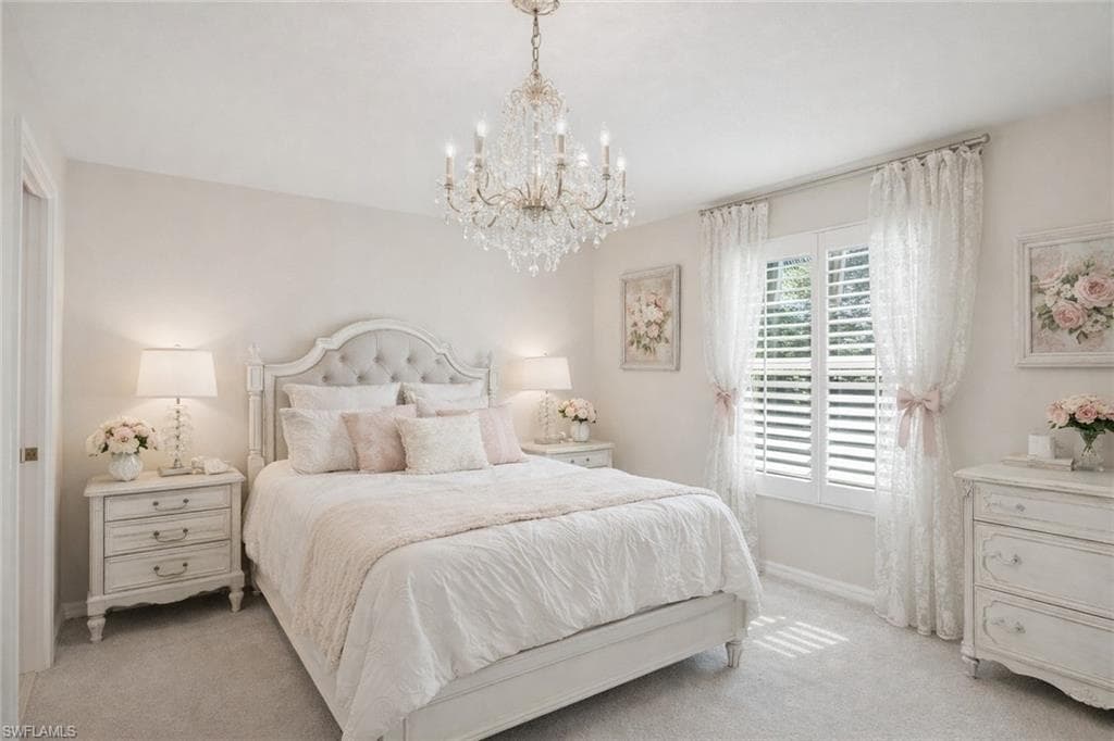 7395 Stonegate DR, NAPLES FL 34109-33