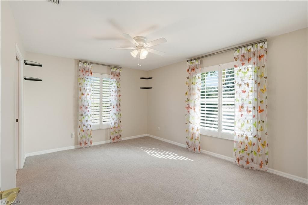 7395 Stonegate DR, NAPLES FL 34109-32