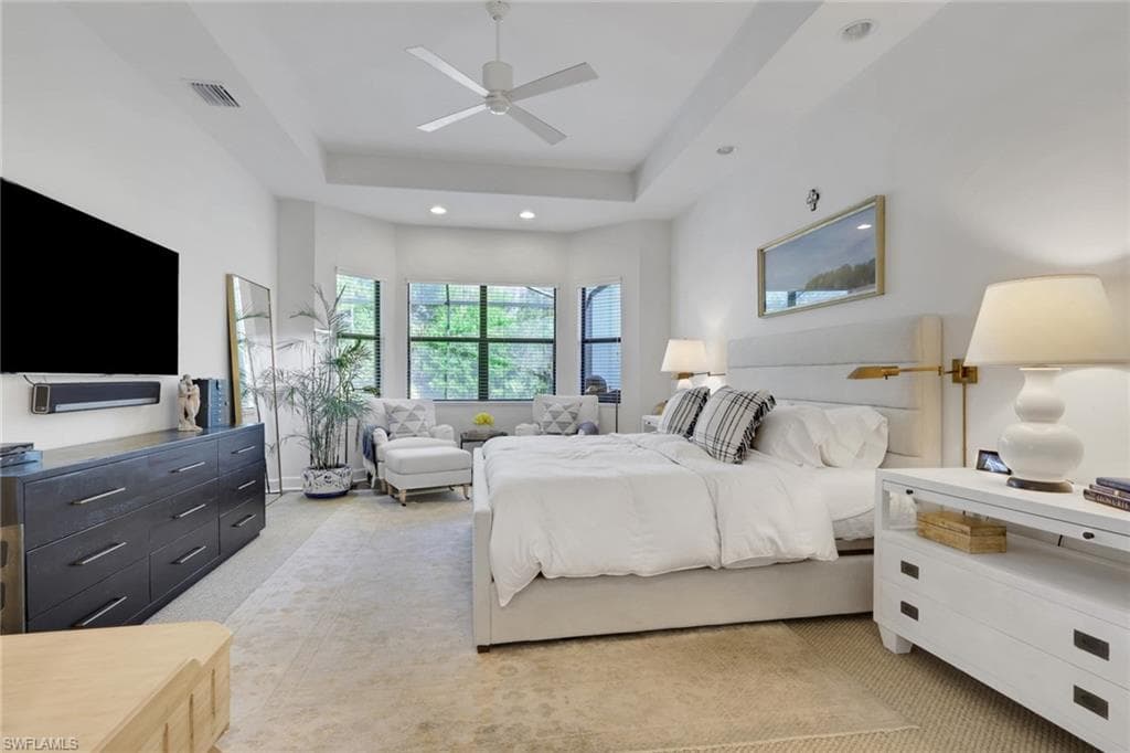 9333 Isla Bella Circle, BONITA SPRINGS FL 34135-8