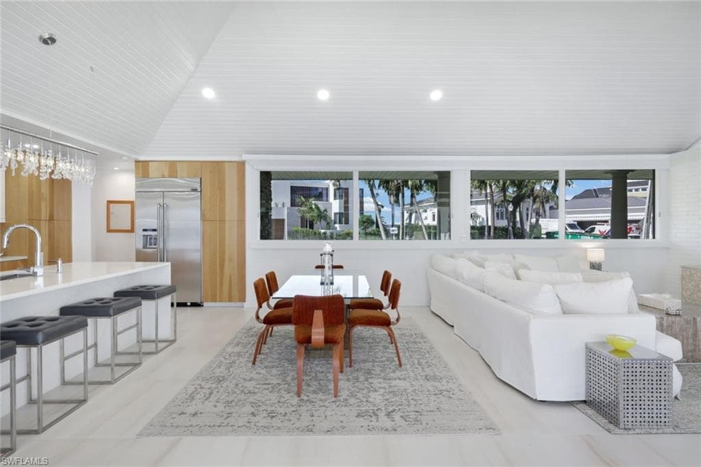 2943 Valencia WAY, FORT MYERS FL 33901-12