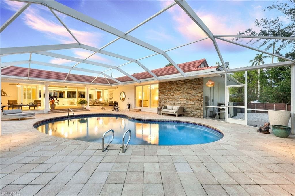 2943 Valencia WAY, FORT MYERS FL 33901-39