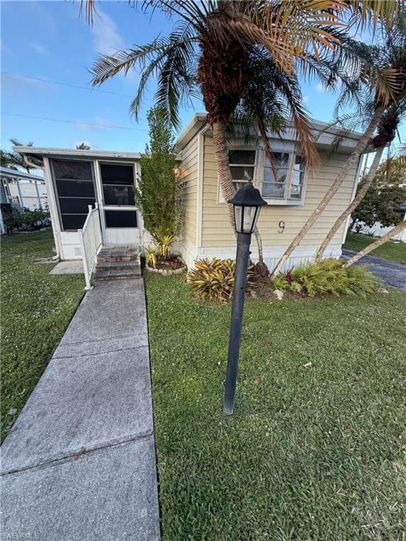 9 Oregon TRL # 68, NAPLES FL 34113-6