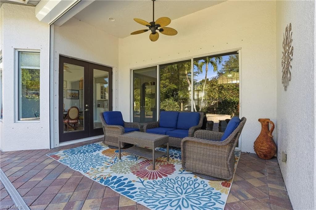 1171 Royal Palm DR, NAPLES FL 34103-22