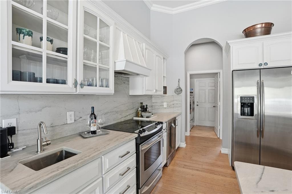 1171 Royal Palm DR, NAPLES FL 34103-7
