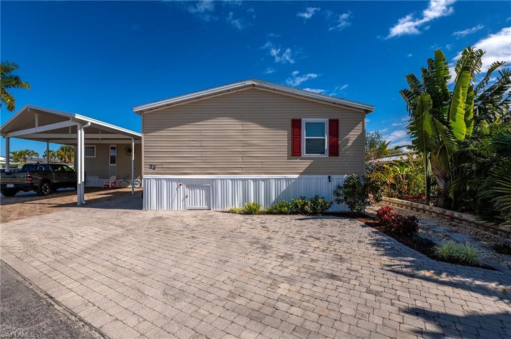 23 Nancy LN, FORT MYERS BEACH FL 33931-6